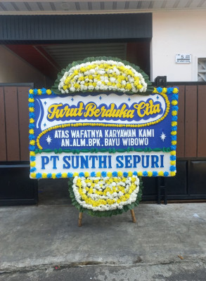 Papan Bunga Duka di Balai Kurai Taji