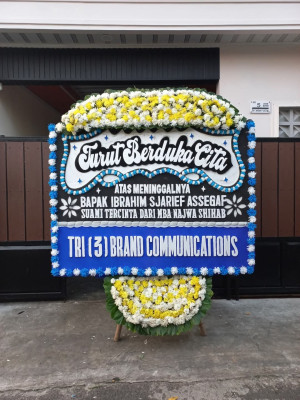 Papan Bunga Duka di Balai Kurai Taji